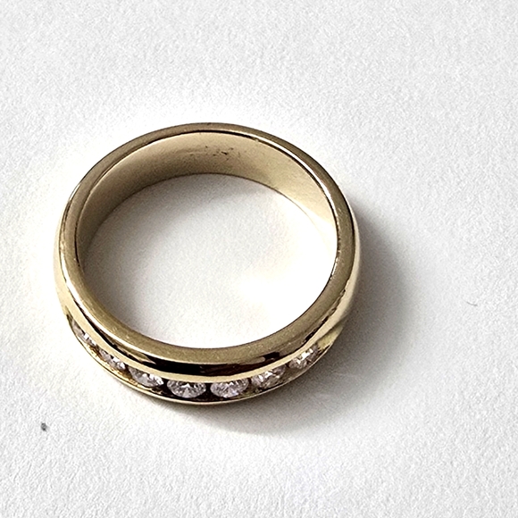 Watch Video / 14K Gold Channel Diamond Ring - Picture 8 of 16